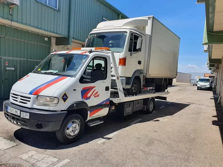 Grúa para Furgonetas y Vehículos Comerciales | Grúas Mariano